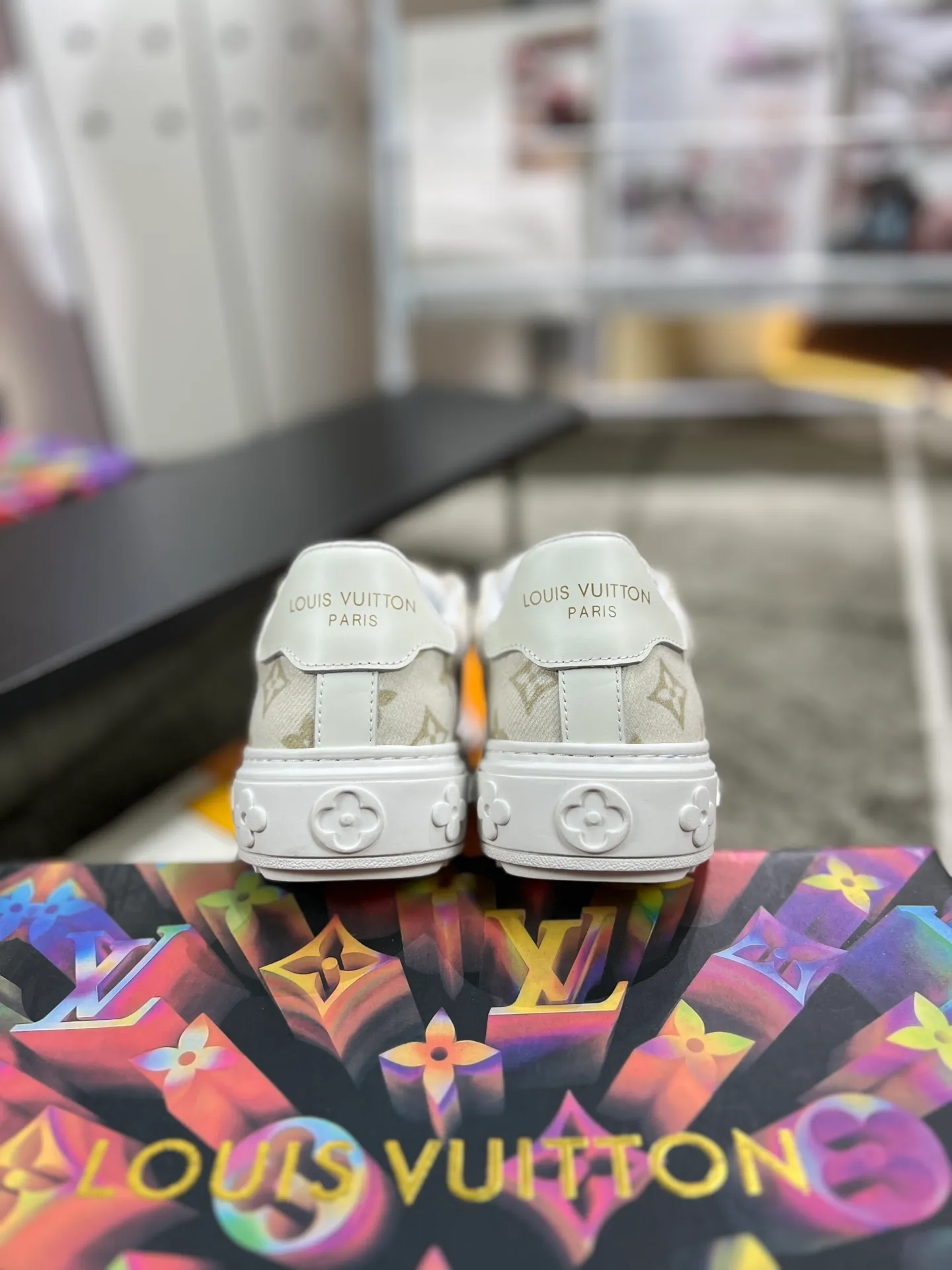 Factory price: 520💰LOUIS VUITTON [Louis VUITTON] New trendy Lv is on the market🎁, casual and fashionable men's shoes👟The upper is made of imported original fabric + cowhide mesh lining, the original wear-resistant rubber outsole, the version is simple and elegant, exclusive for trendy men, six colors available, code number: 38-44, customized 45, 46